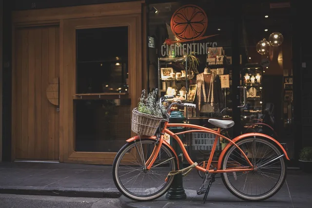bike, bicycle, street, urban, pavement, footpath, side walk, retro, shop, orange bike, city. Local SEO tools: which are best for UK high street shops?